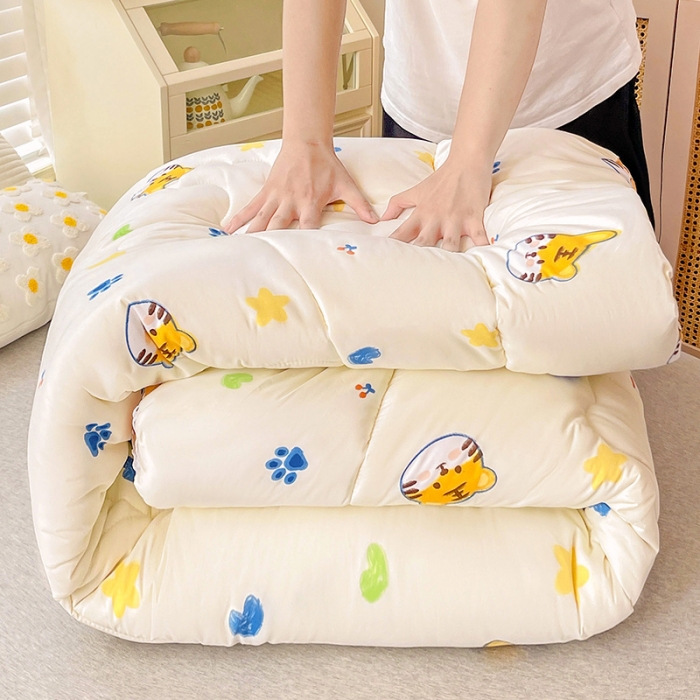 91家纺网 家纺一手货源 找家纺 2022新款直播爆款水洗棉印花小花边春秋被冬被 小老虎