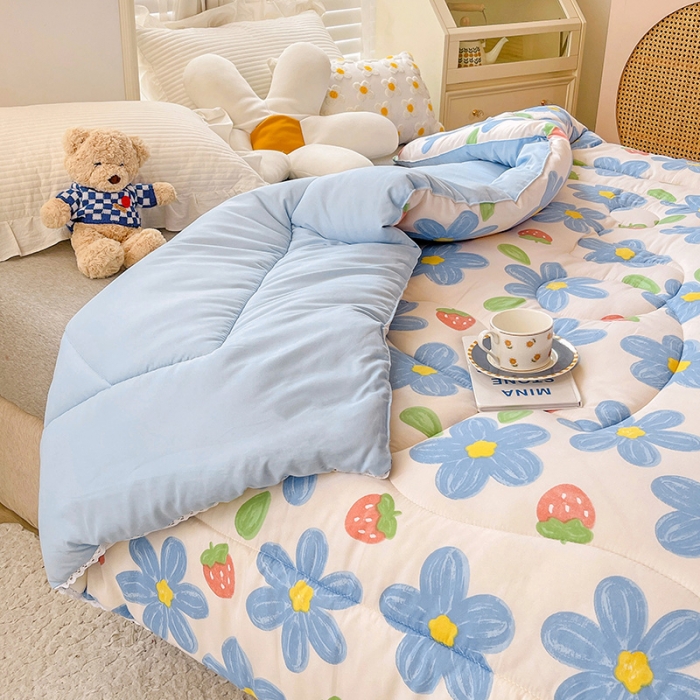 91家纺网 家纺一手货源 找家纺 2022新款直播爆款水洗棉印花小花边春秋被冬被 幸运花