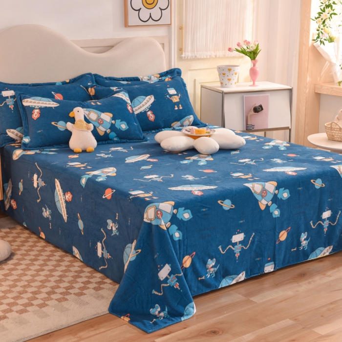 91家纺网 家纺一手货源 找家纺 甜之梦家纺 2025新款印花牛奶绒单品床单可定制任何尺寸  太空机器人北卡蓝