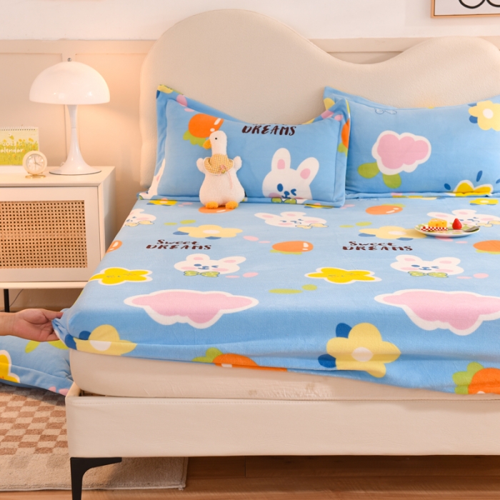 91家纺网 家纺一手货源 找家纺 甜之梦 2025新款印花牛奶绒单品床笠可定制任何尺寸（可接异型缺角） 爱心萌兔