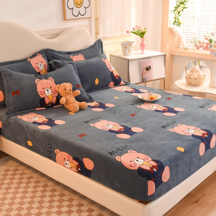 91家纺网 家纺一手货源 找家纺 甜之梦2025新款印花牛奶绒单品床笠可定制任何尺寸（可接异型缺角） 雪花熊