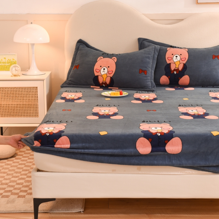 91家纺网 家纺一手货源 找家纺 甜之梦2025新款印花牛奶绒单品床笠可定制任何尺寸（可接异型缺角） 雪花熊