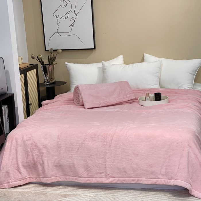 91家纺网 家纺一手货源 找家纺 缔缦 2022新款More design毛毯 丹麦毯 淡粉