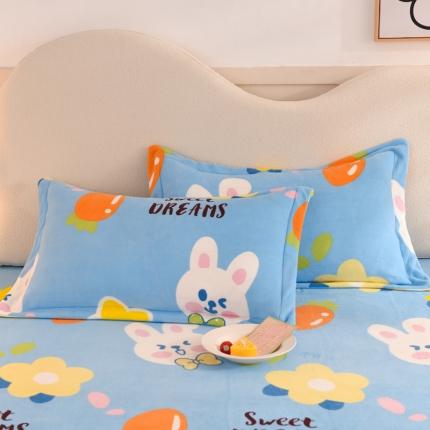 91家纺网 家纺一手货源 找家纺 甜之梦家纺 2025新款印花牛奶绒单品枕套 爱心萌兔