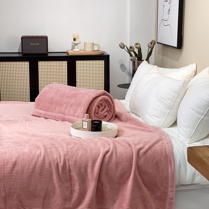 91家纺网 家纺一手货源 找家纺 缔缦 2022新款More design毛毯 丹麦毯 皮粉