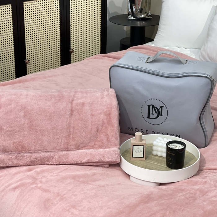 91家纺网 家纺一手货源 找家纺 缔缦 2022新款More design毛毯 丹麦毯 皮粉