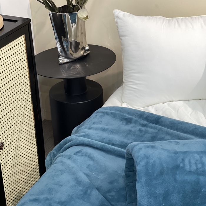 91家纺网 家纺一手货源 找家纺 缔缦 2022新款More design毛毯 丹麦毯 深海蓝