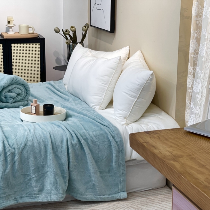 91家纺网 家纺一手货源 找家纺 缔缦 2022新款More design毛毯 丹麦毯 水绿