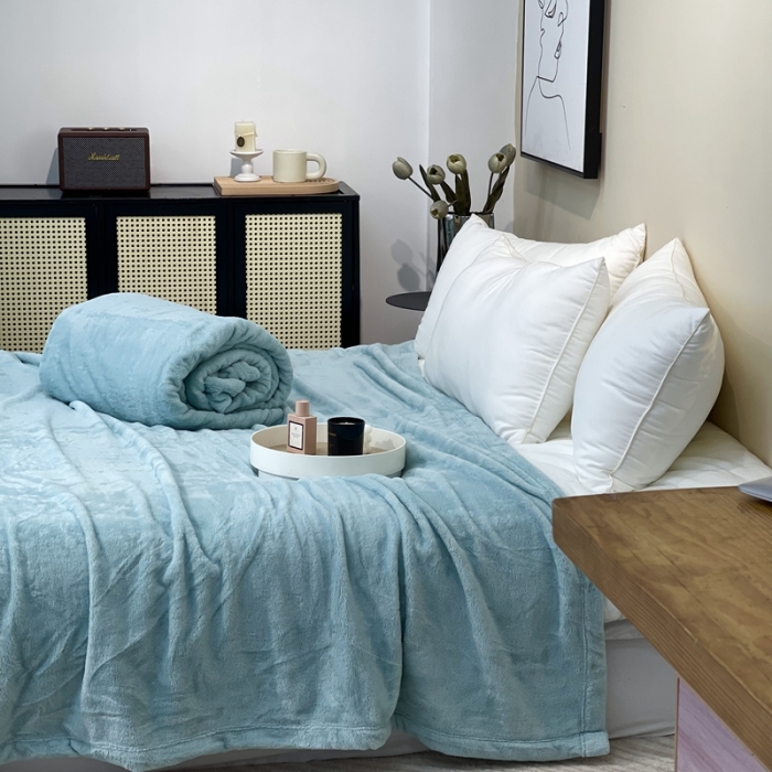 91家纺网 家纺一手货源 找家纺 缔缦 2022新款More design毛毯 丹麦毯 水绿