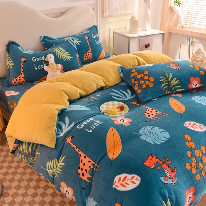 91家纺网 家纺一手货源 找家纺 甜之梦家纺 2025新款印花牛奶绒单品四件套 动物乐园