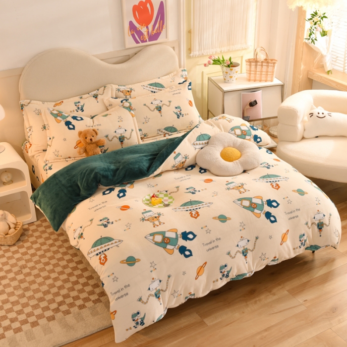 91家纺网 家纺一手货源 找家纺 甜之梦家纺 2025新款印花牛奶绒单品四件套 太空机器人米白