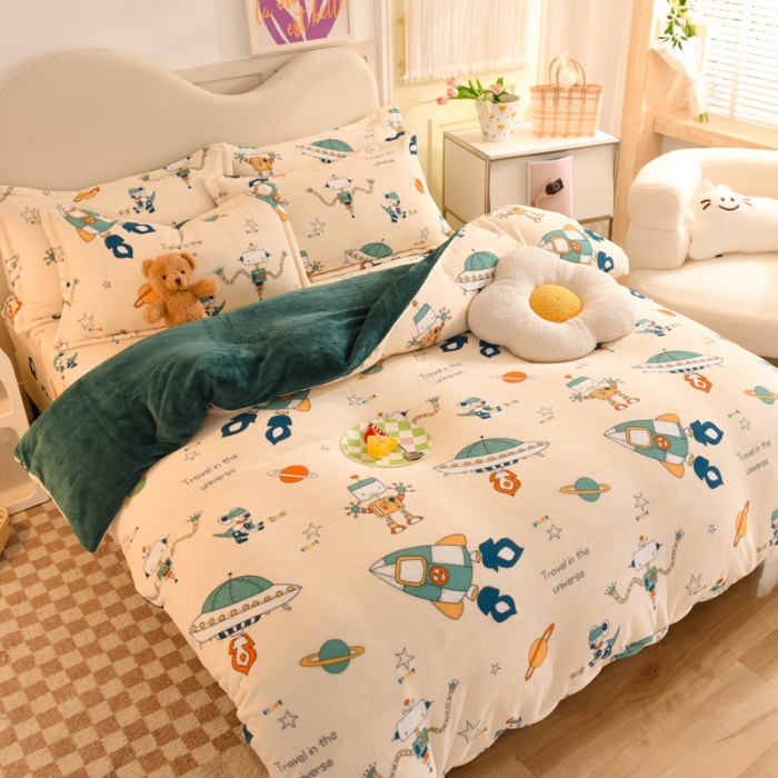 91家纺网 家纺一手货源 找家纺 甜之梦家纺 2025新款印花牛奶绒单品四件套 太空机器人米白