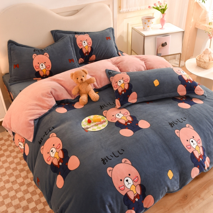 91家纺网 家纺一手货源 找家纺 甜之梦家纺 2025新款印花牛奶绒单品四件套 雪花熊