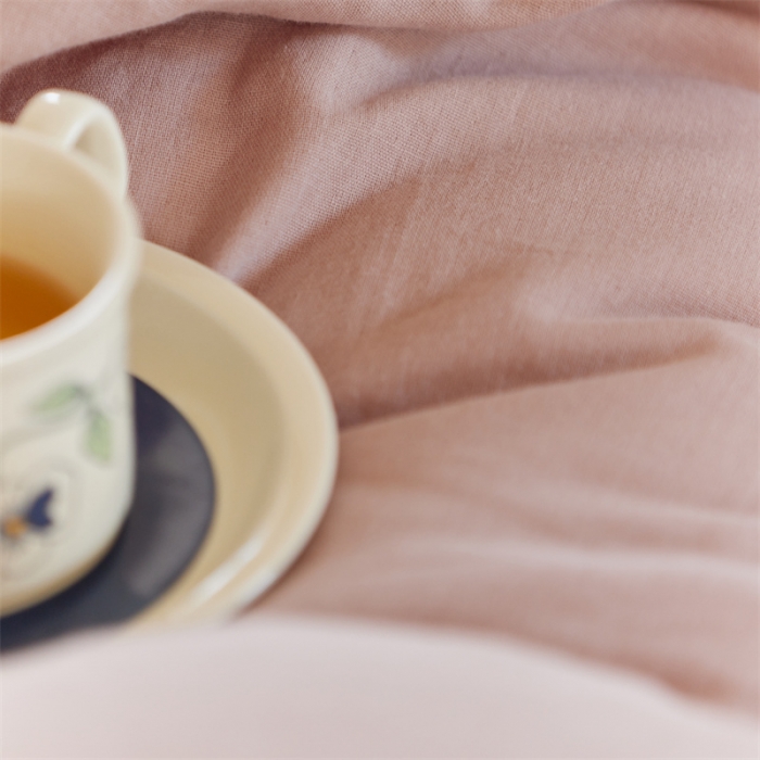 91家纺网 家纺一手货源 找家纺 安莱生活 2022新款全棉双层纱纯色四件套--小清新风 灰粉