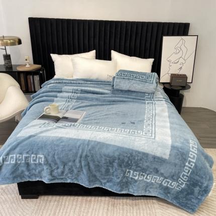 91家纺网 家纺一手货源 找家纺 缔缦 2022新款More design毛毯 裘皮毯 蓝色