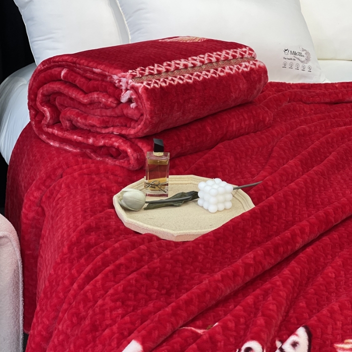 91家纺网 家纺一手货源 找家纺 缔缦 2022新款More design毛毯 裘皮毯 红色