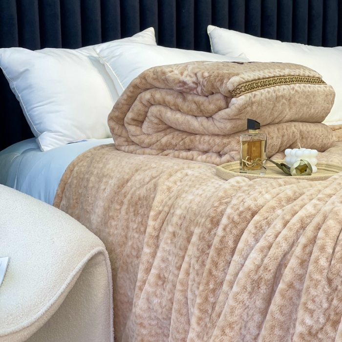 91家纺网 家纺一手货源 找家纺 缔缦 2022新款More design毛毯 裘皮毯 卡其