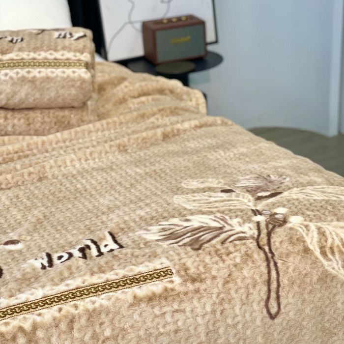 91家纺网 家纺一手货源 找家纺 缔缦 2022新款More design毛毯 裘皮毯 卡其