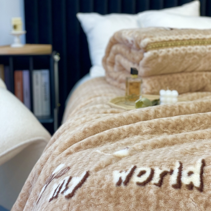 91家纺网 家纺一手货源 找家纺 缔缦 2022新款More design毛毯 裘皮毯 卡其