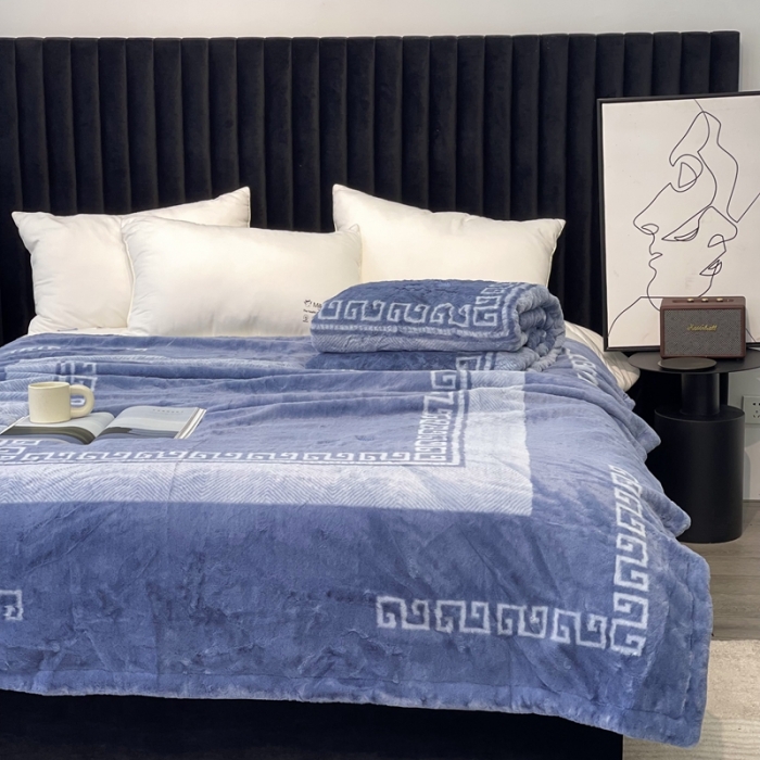 91家纺网 家纺一手货源 找家纺 缔缦 2022新款More design毛毯 裘皮毯 雾蓝