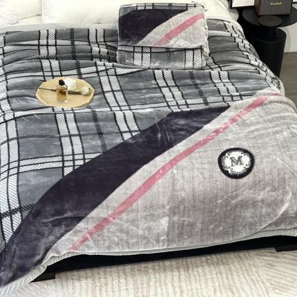 91家纺网 家纺一手货源 找家纺 缔缦 2022新款More design毛毯 水柔毯 M-灰色