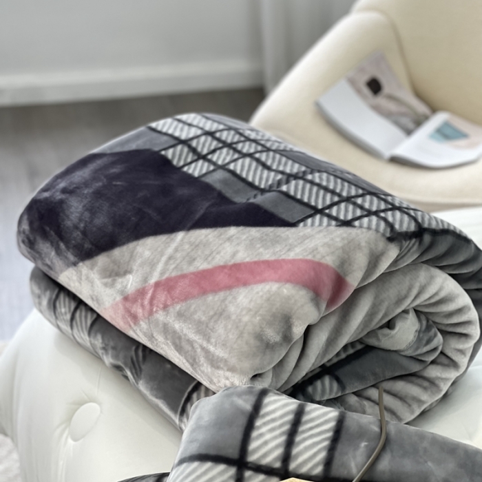 91家纺网 家纺一手货源 找家纺 缔缦 2022新款More design毛毯 水柔毯 M-灰色