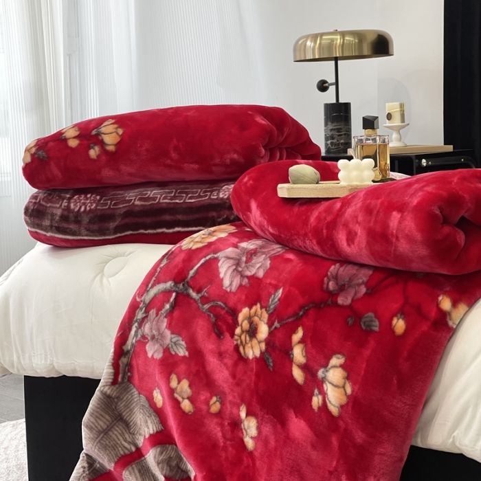 91家纺网 家纺一手货源 找家纺 缔缦 2022新款More design毛毯 水柔毯 大红