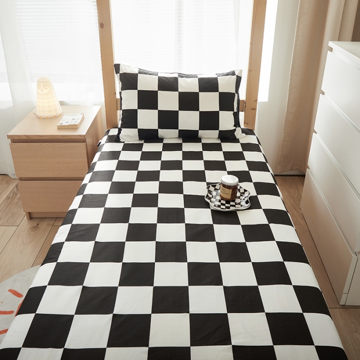 91家纺网 家纺一手货源 找家纺 怡家居  2023新款棉加水晶绒开学季学生床垫套 黑白格