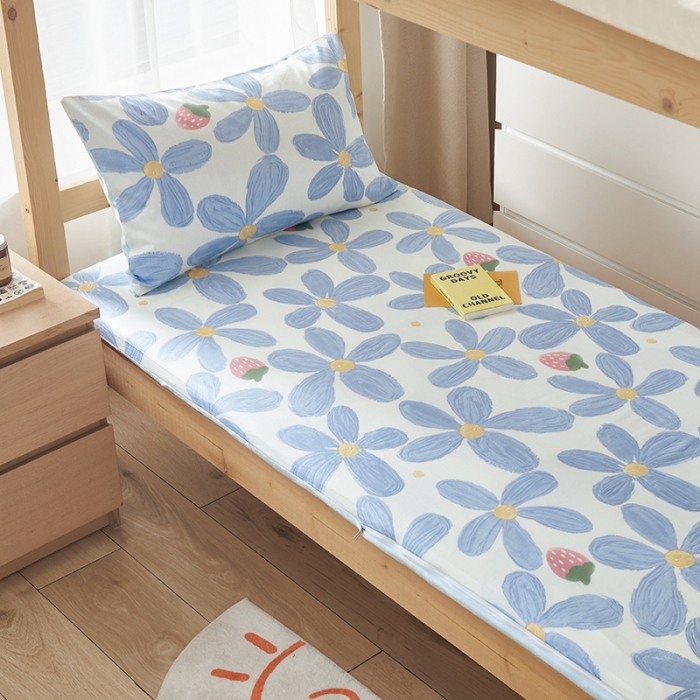 91家纺网 家纺一手货源 找家纺 怡家居  2023新款棉加水晶绒开学季学生床垫套 蓝梦