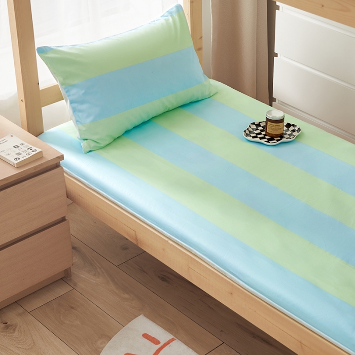 91家纺网 家纺一手货源 找家纺 怡家居  2023新款棉加水晶绒开学季学生床垫套 夏日冰