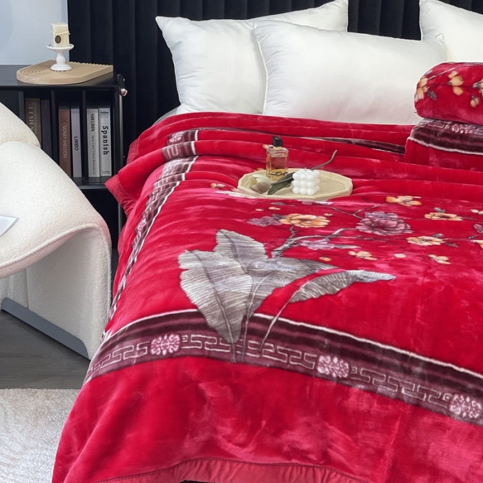 91家纺网 家纺一手货源 找家纺 缔缦 2022新款More design毛毯 水柔毯 大红