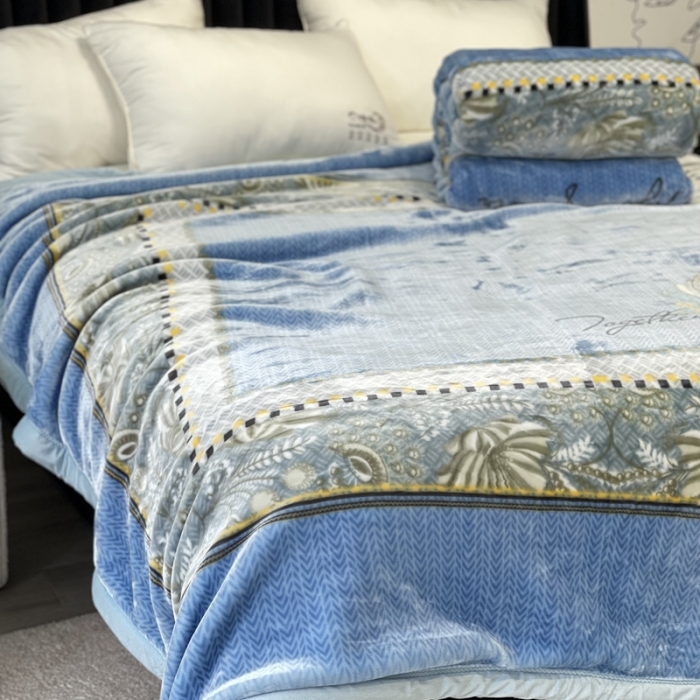 91家纺网 家纺一手货源 找家纺 缔缦 2022新款More design毛毯 水柔毯 雾蓝