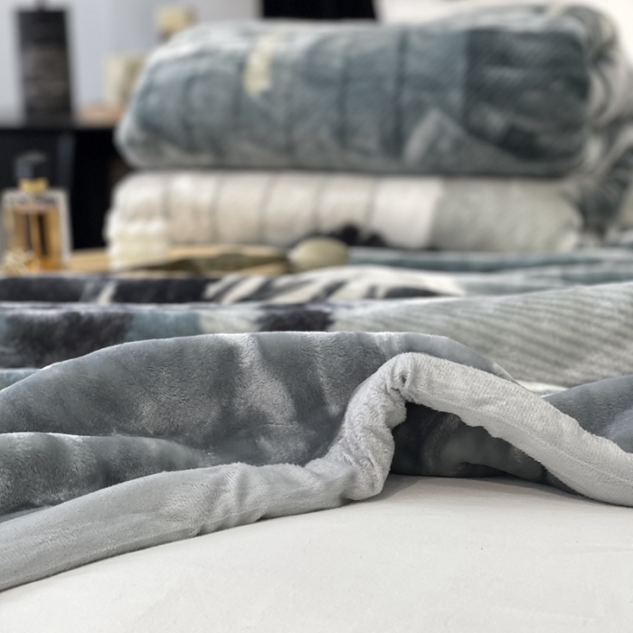 91家纺网 家纺一手货源 找家纺 缔缦 2022新款More design毛毯 水柔毯 灰色