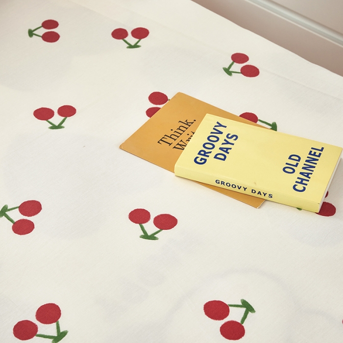 91家纺网 家纺一手货源 找家纺 怡家居  2023新款棉加水晶绒开学季学生床垫套 樱桃派对