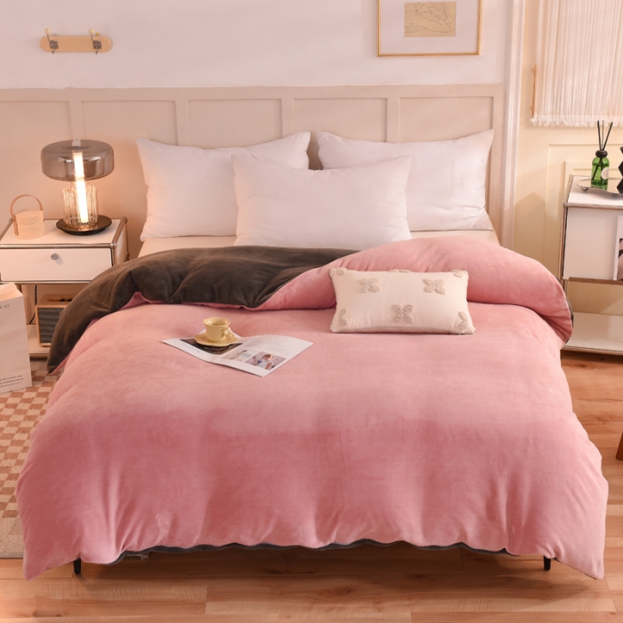 91家纺网 家纺一手货源 找家纺 甜之梦2025牛奶绒纯色拼色单品四件套被套（可定制尺寸）淡粉加深灰拼色