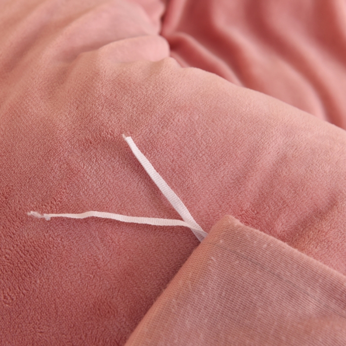 91家纺网 家纺一手货源 找家纺 甜之梦2025牛奶绒纯色拼色单品四件套被套（可定制尺寸）淡粉加深灰拼色