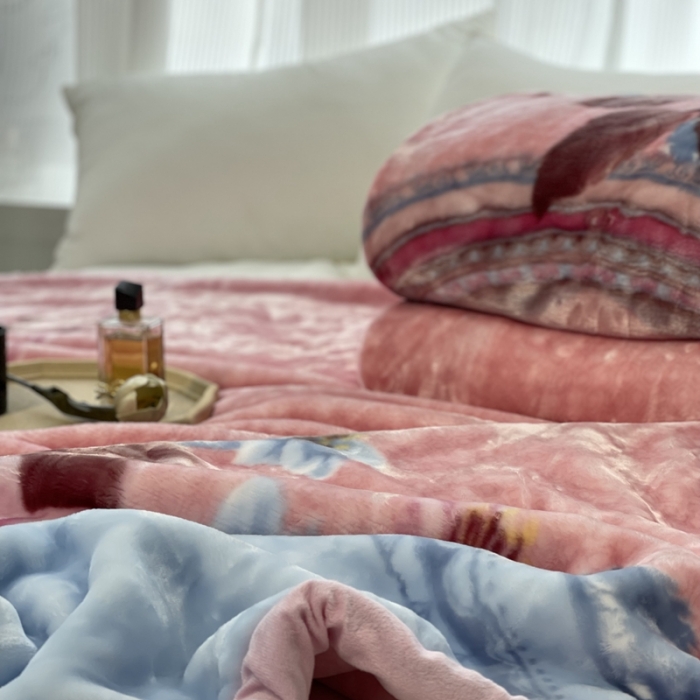 91家纺网 家纺一手货源 找家纺 （总）缔缦 2022新款More design毛毯 天鹅绒毯