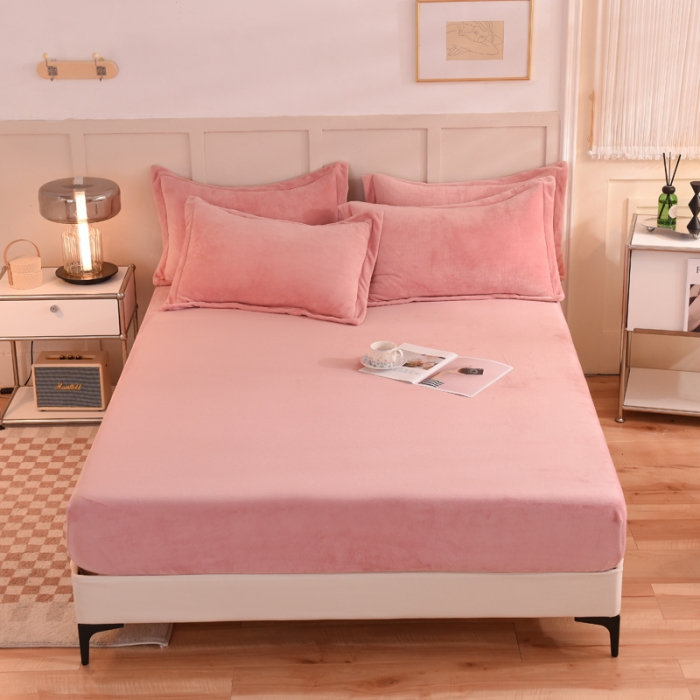 91家纺网 家纺一手货源 找家纺 甜之梦  2025牛奶绒纯色拼色单品四件套床笠（可定制尺寸）淡粉加深灰拼色