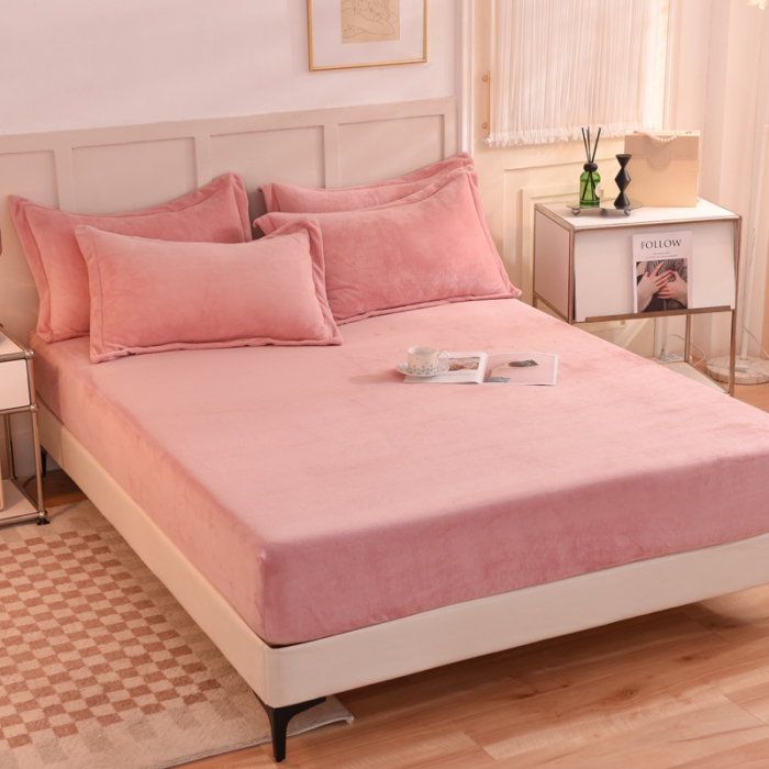 91家纺网 家纺一手货源 找家纺 甜之梦  2025牛奶绒纯色拼色单品四件套床笠（可定制尺寸）淡粉加深灰拼色