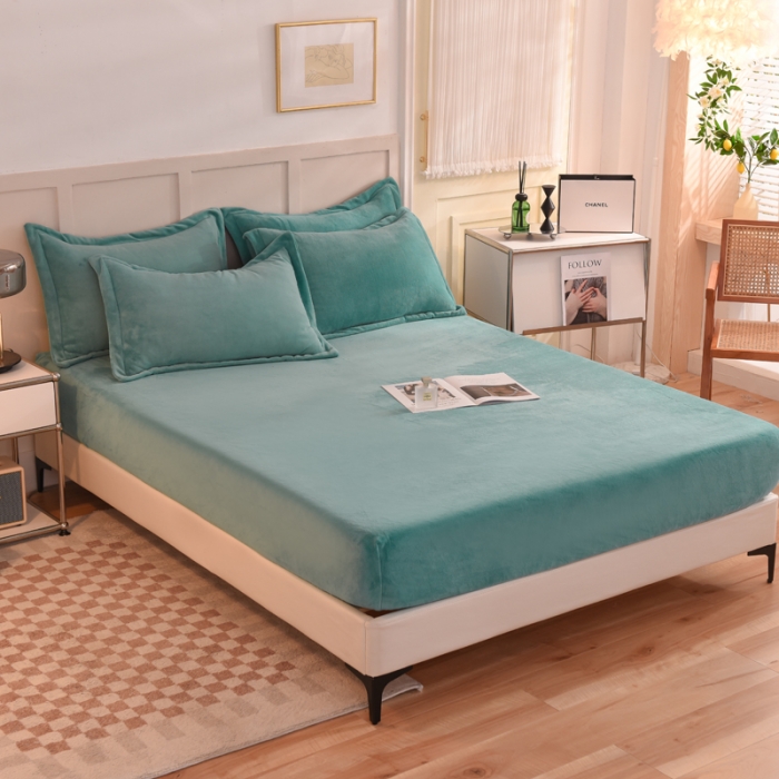 91家纺网 家纺一手货源 找家纺 甜之梦 2025牛奶绒纯色拼色单品四件套床笠（可定制尺寸） 湖绿拼色