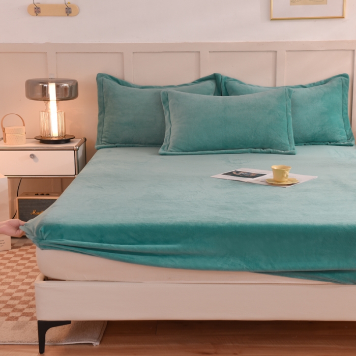91家纺网 家纺一手货源 找家纺 甜之梦 2025牛奶绒纯色拼色单品四件套床笠（可定制尺寸） 湖绿拼色