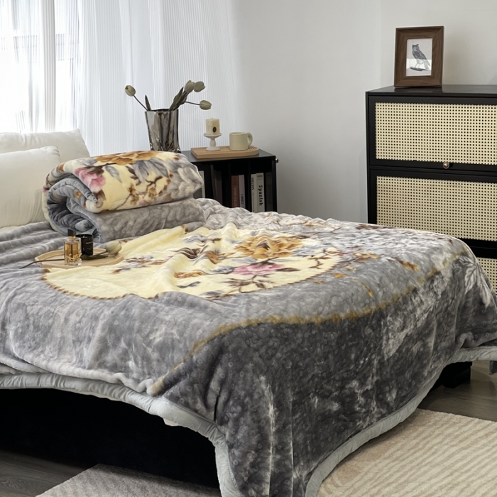 91家纺网 家纺一手货源 找家纺 缔缦 2022新款More design毛毯 天鹅绒毯 灰色