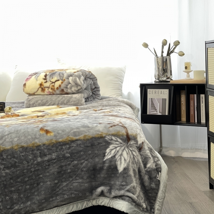 91家纺网 家纺一手货源 找家纺 缔缦 2022新款More design毛毯 天鹅绒毯 灰色