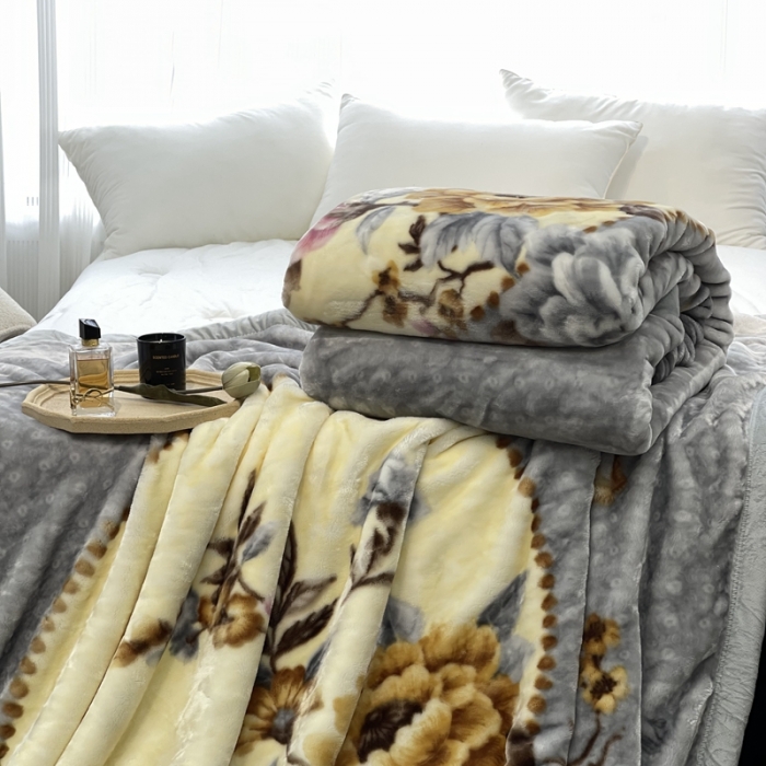 91家纺网 家纺一手货源 找家纺 缔缦 2022新款More design毛毯 天鹅绒毯 灰色