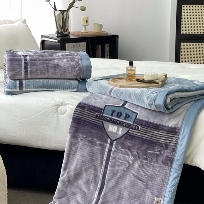 91家纺网 家纺一手货源 找家纺 缔缦 2022新款More design毛毯 云丝毯 top