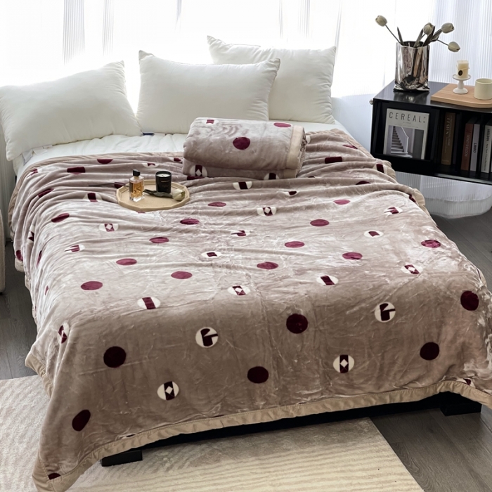 91家纺网 家纺一手货源 找家纺 缔缦 2022新款More design毛毯 云丝毯 大波点