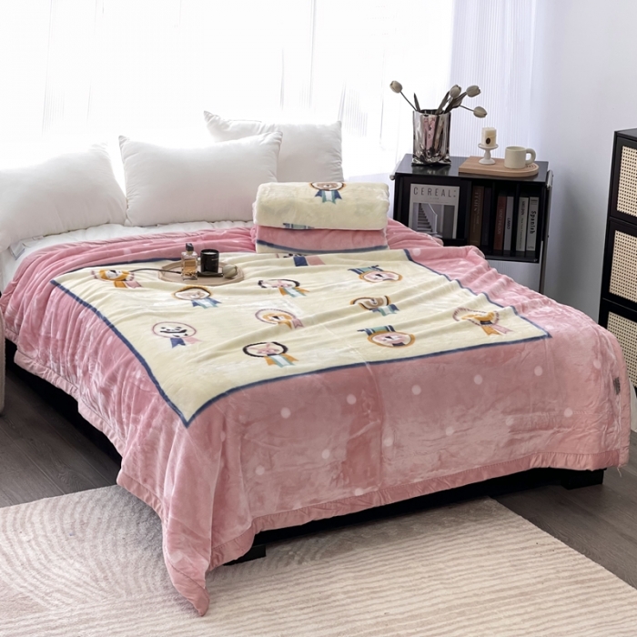 91家纺网 家纺一手货源 找家纺 缔缦 2022新款More design毛毯 云丝毯 粉色-卡通