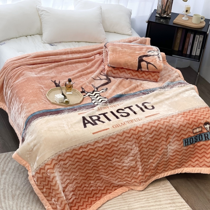 91家纺网 家纺一手货源 找家纺 缔缦 2022新款More design毛毯 云丝毯 橘粉色