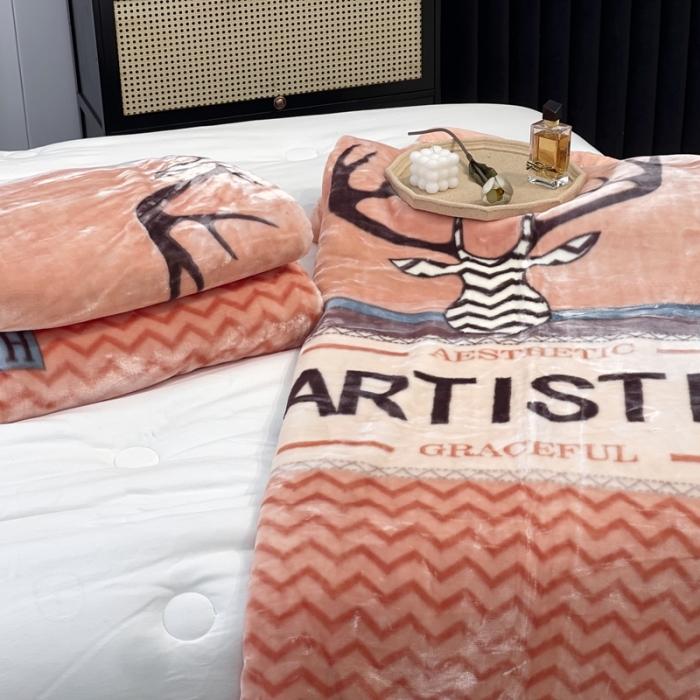 91家纺网 家纺一手货源 找家纺 缔缦 2022新款More design毛毯 云丝毯 橘粉色