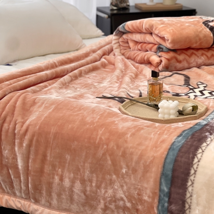 91家纺网 家纺一手货源 找家纺 缔缦 2022新款More design毛毯 云丝毯 橘粉色